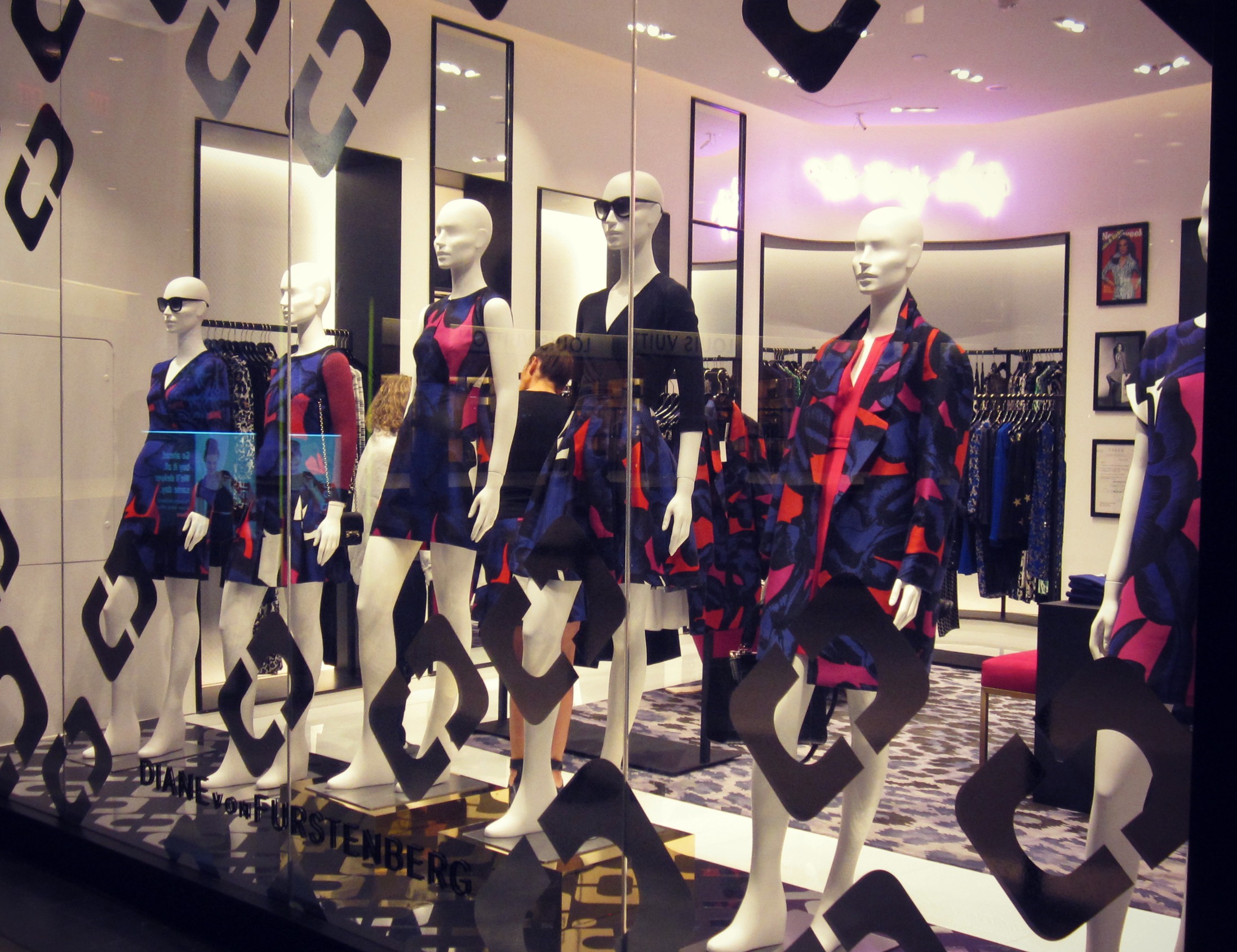 DVF7