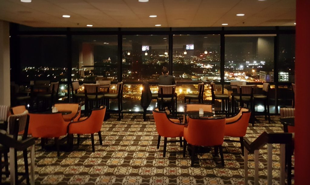 Crystal View Lounge, Burbank Holiday Inn