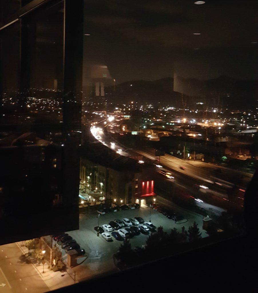 Crystal View Lounge, Burbank Holiday Inn