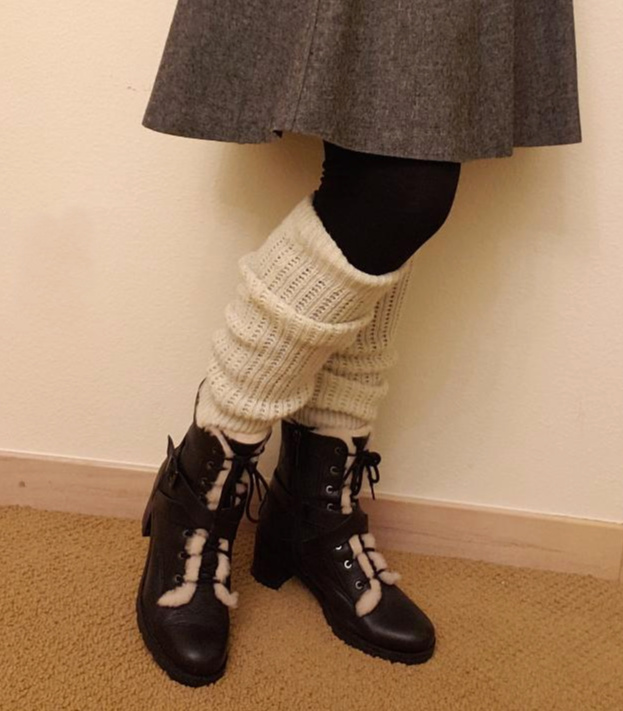 Vintage style in winter: leg warmers