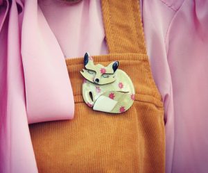 Fox brooch