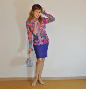 Monochrom Vintage Outfit in Purple